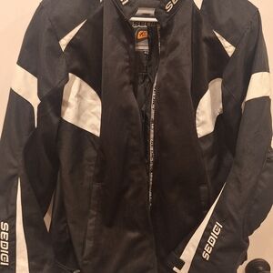 Sedici Black and White Utility Jacket for Women
